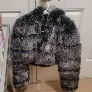 Fashion Brand. Stylish Faux Fur Cropped Women's Coat- Black and Gray. Size Small